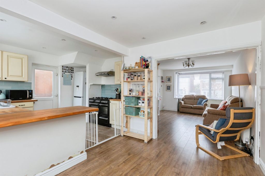 Property photo 3 of 20