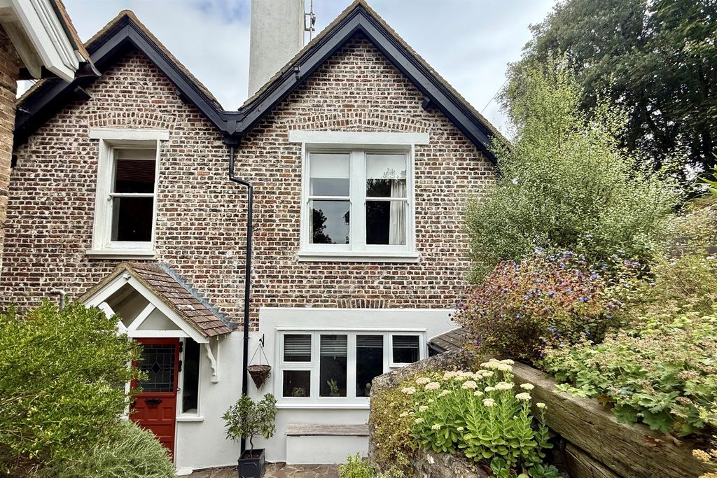 Property photo 1 of 23