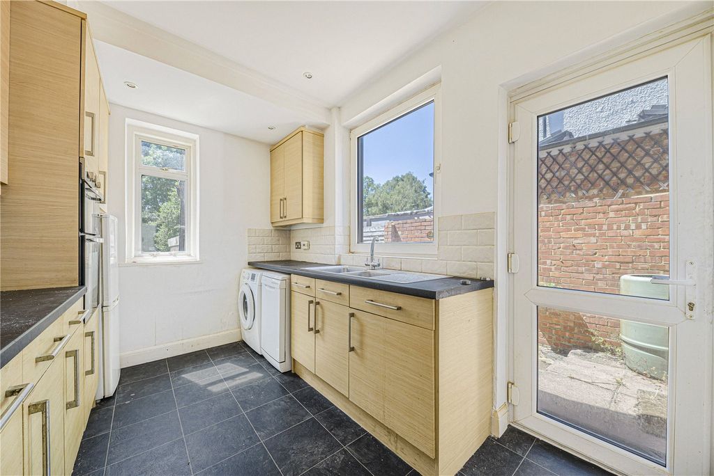 Property photo 3 of 13 Picture No. 02