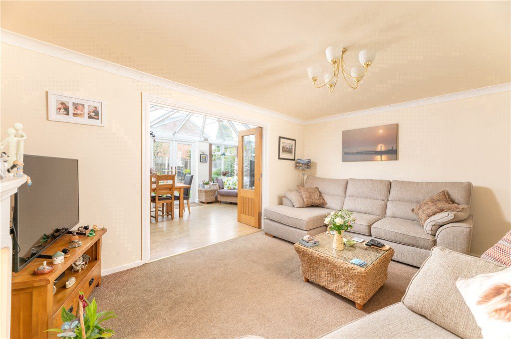 Property photo 3 of 32 Living Room