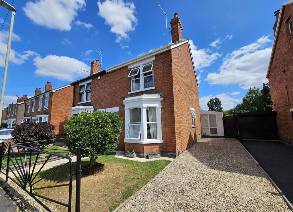 Property photo 1 of 19