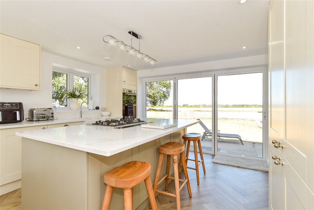Property photo 3 of 22 Kitchen/Diner