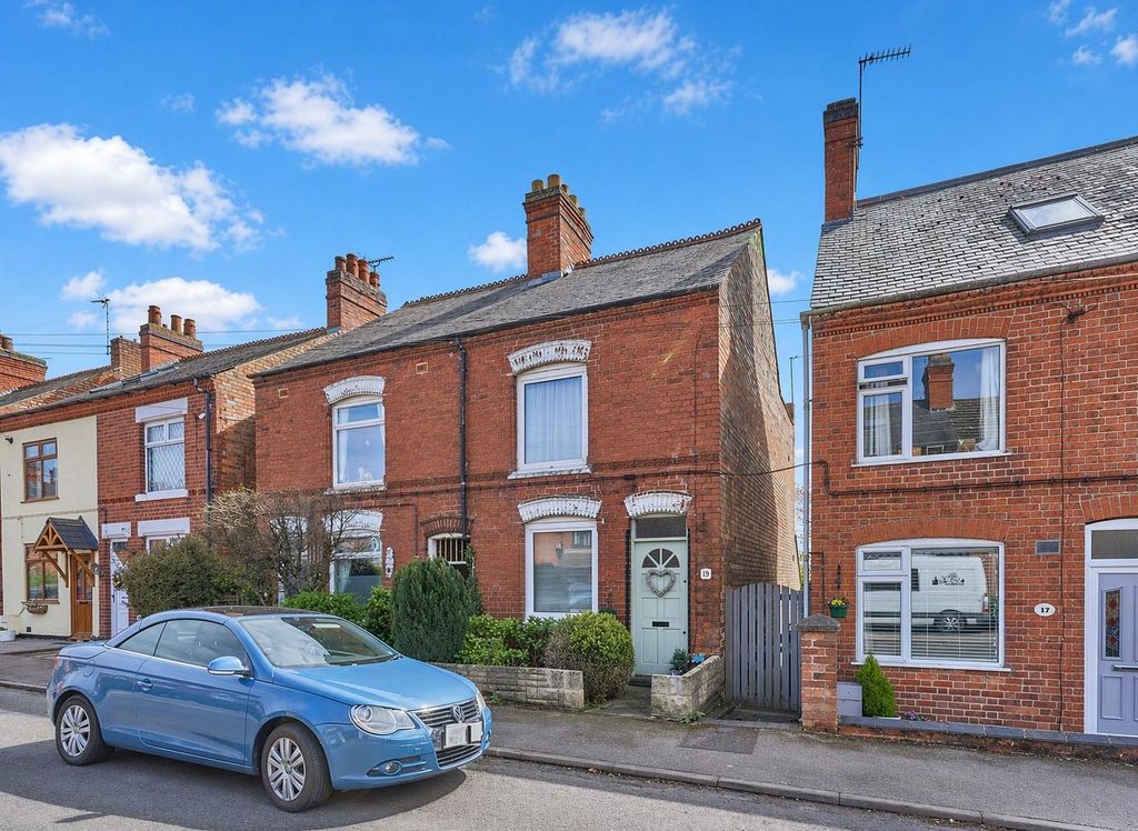 Property photo 2 of 13 Sunny Front.Jpg