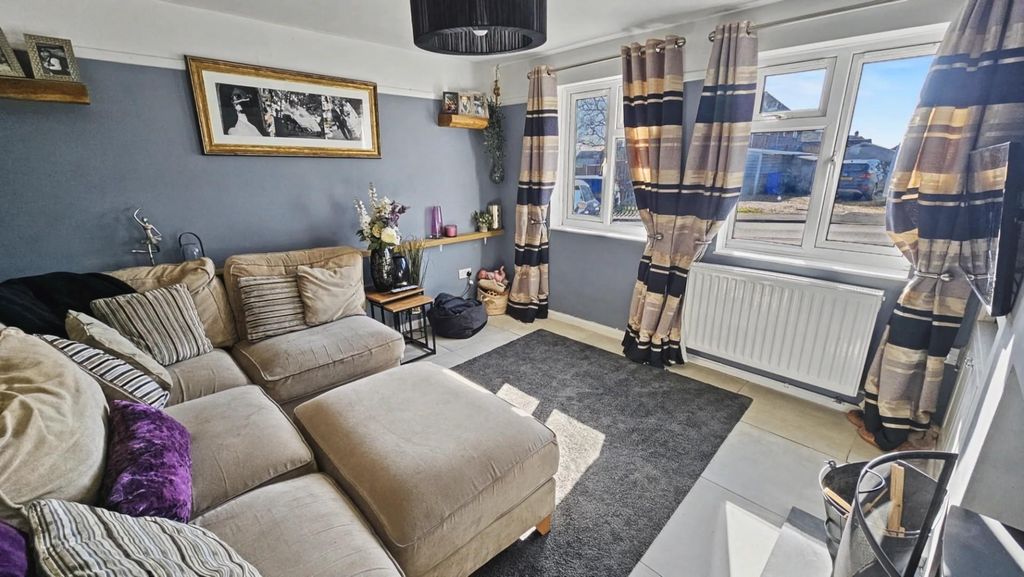 Property photo 3 of 22