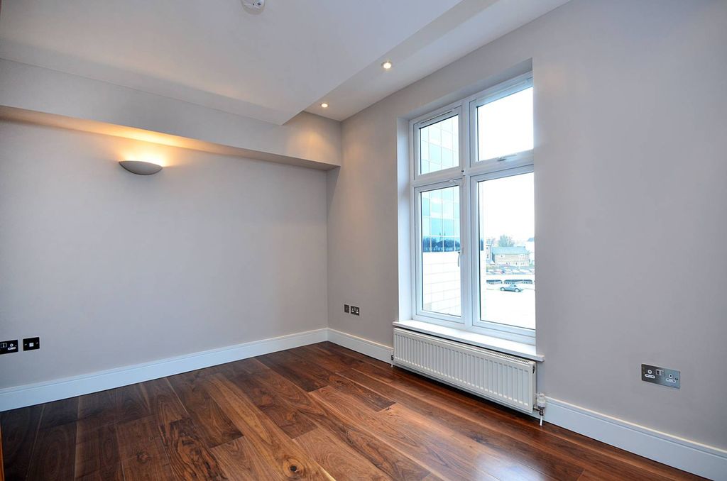 Property photo 2 of 3