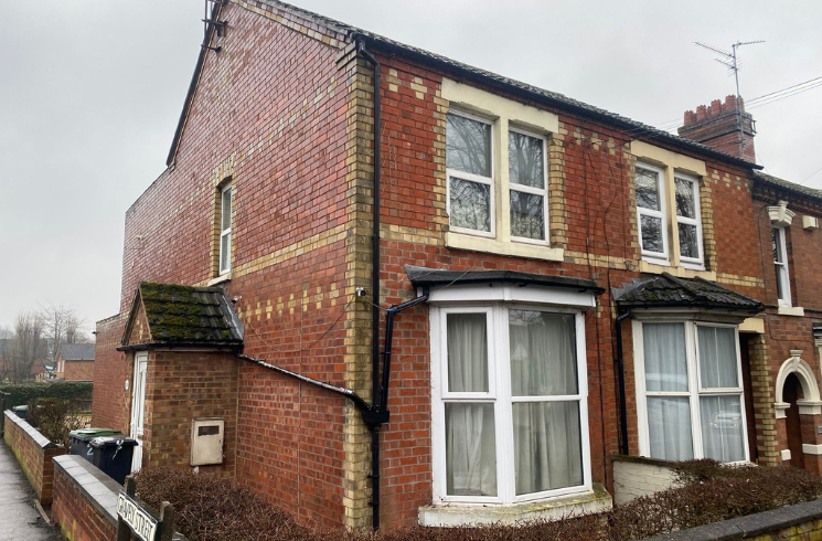 Property photo 2 of 6