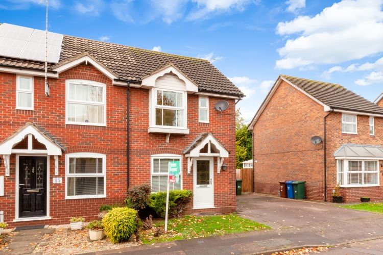 Property photo 1 of 11 208296