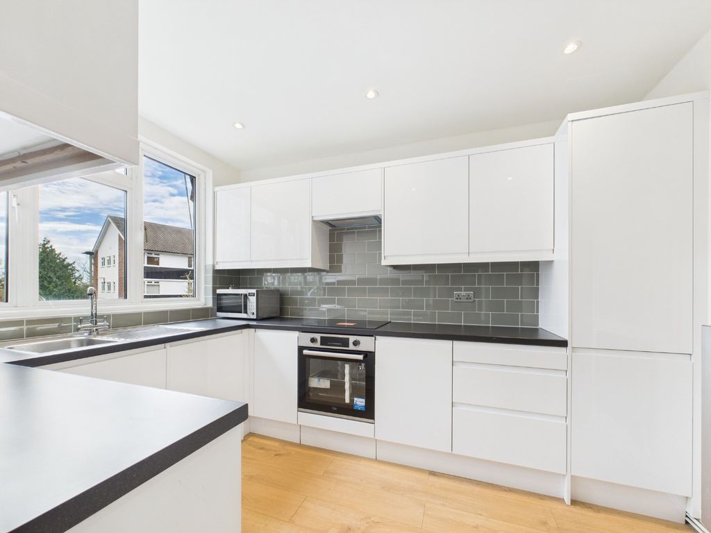 Property photo 1 of 14 3914571