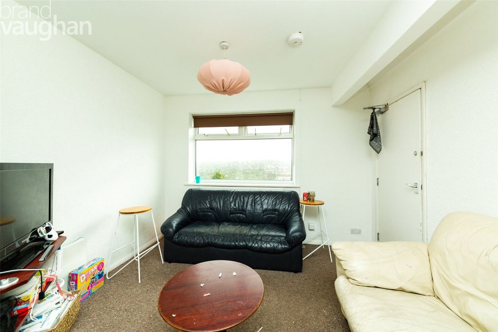 Property photo 2 of 10 Picture No. 16
