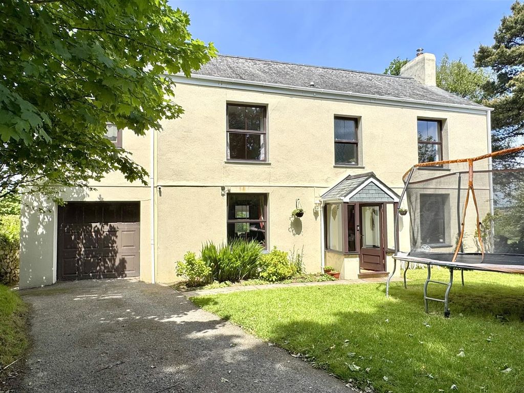 Property photo 1 of 60