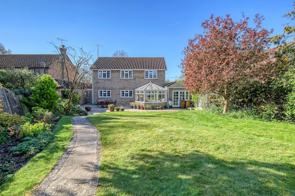 Property photo 2 of 23