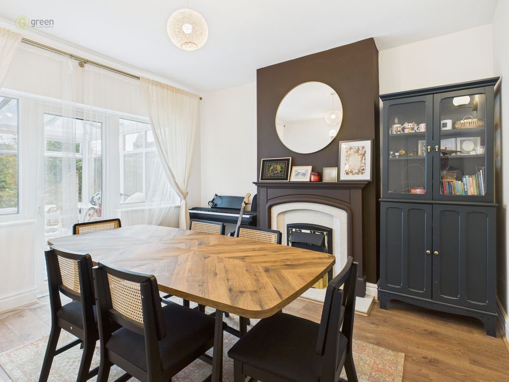 Property photo 3 of 35