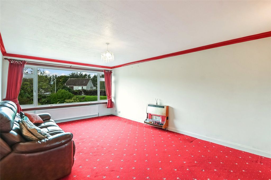 Property photo 2 of 23 Picture No. 18