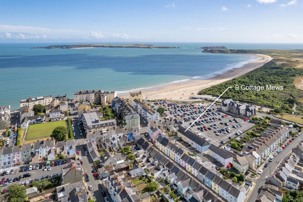 Property photo 2 of 25