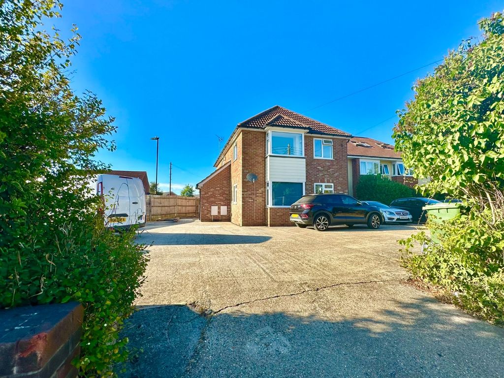 Property photo 1 of 13 Picture No. 01