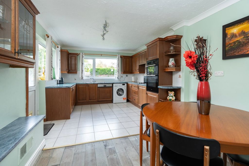 Property photo 2 of 15