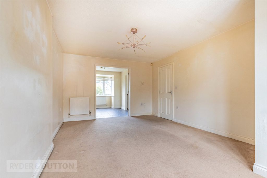 Property photo 3 of 17 Living Room
