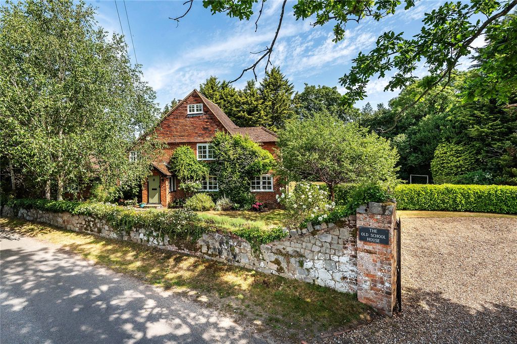 Property photo 1 of 81 Picture No. 13