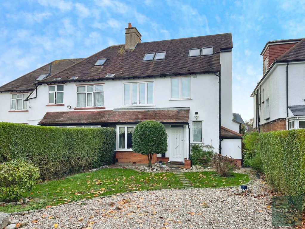 Property photo 1 of 26