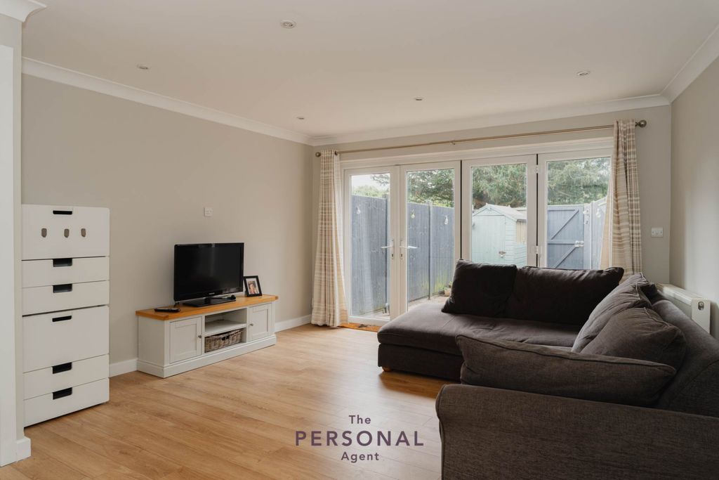 Property photo 3 of 13