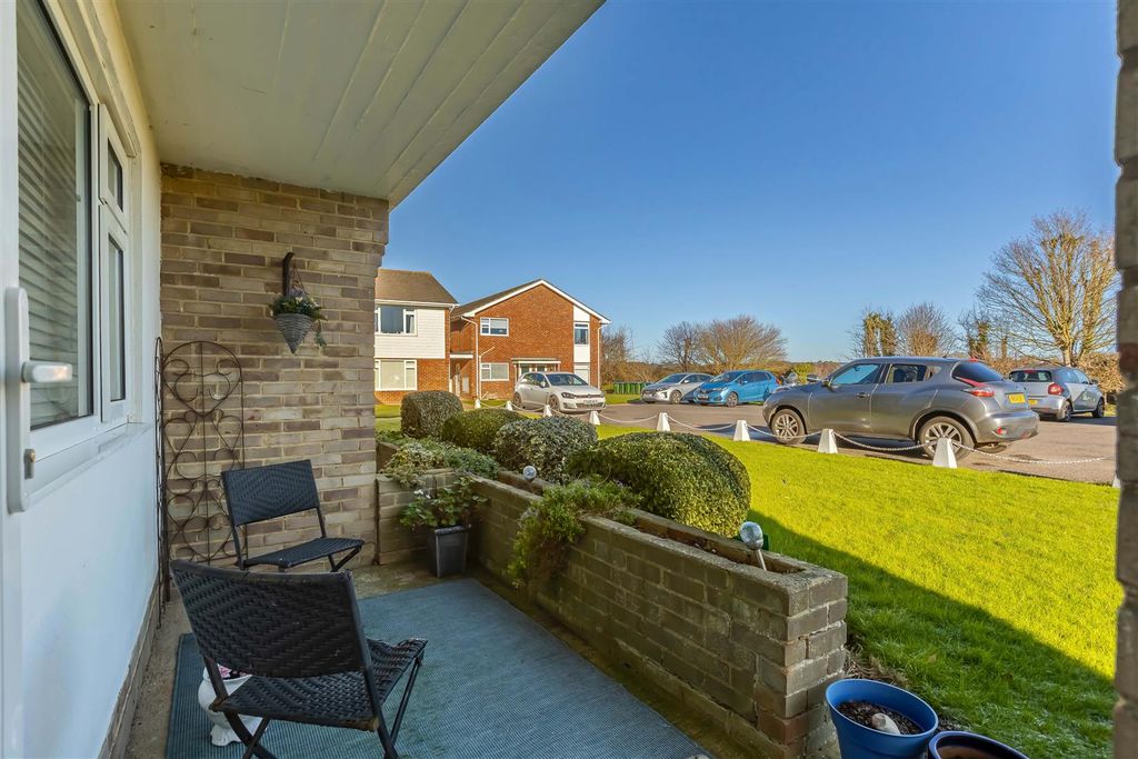 Property photo 3 of 20 Aubins Court_16.Jpg