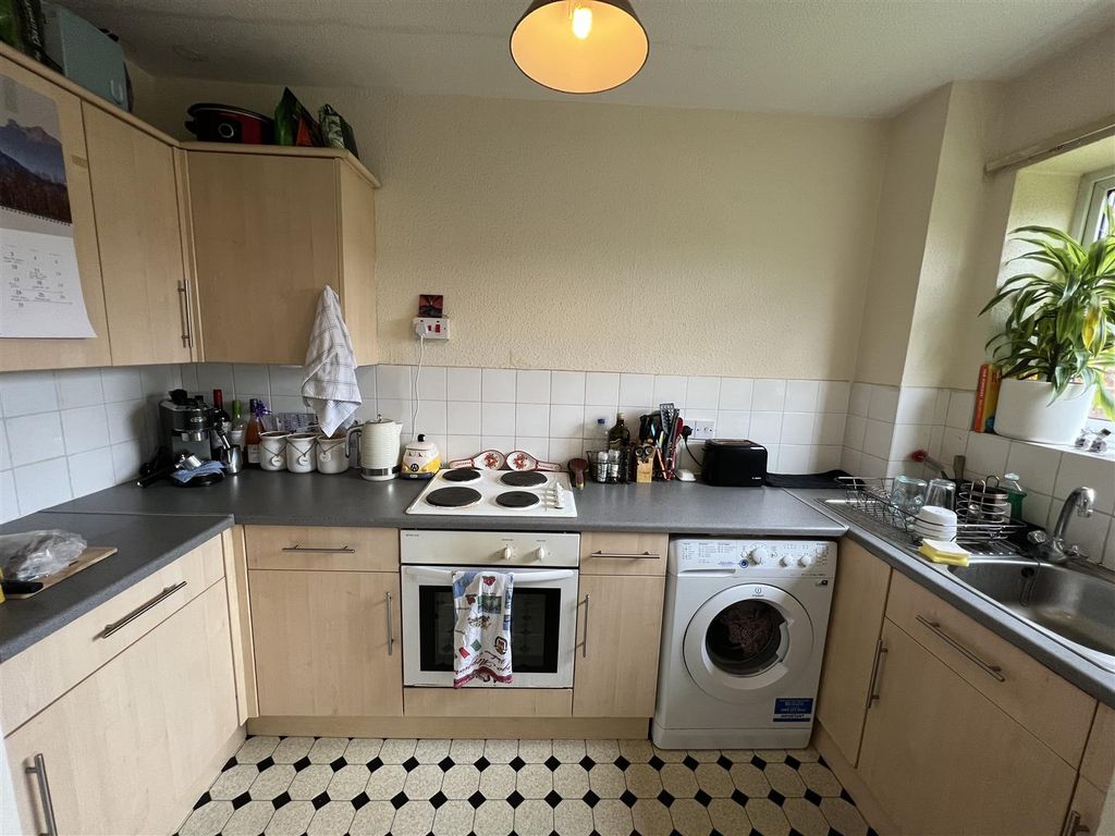 Property photo 3 of 6 Wilton64.Jpg