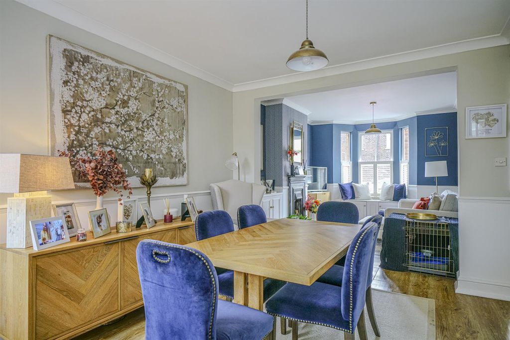 Property photo 3 of 23 Dining Room