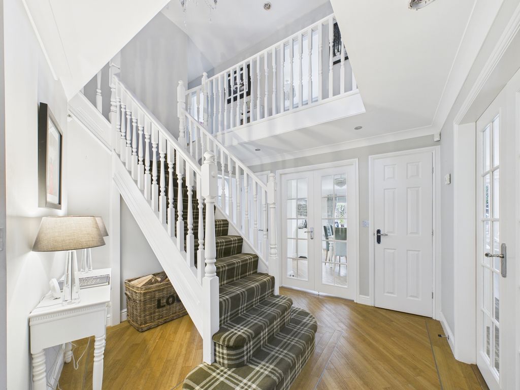 Property photo 3 of 52