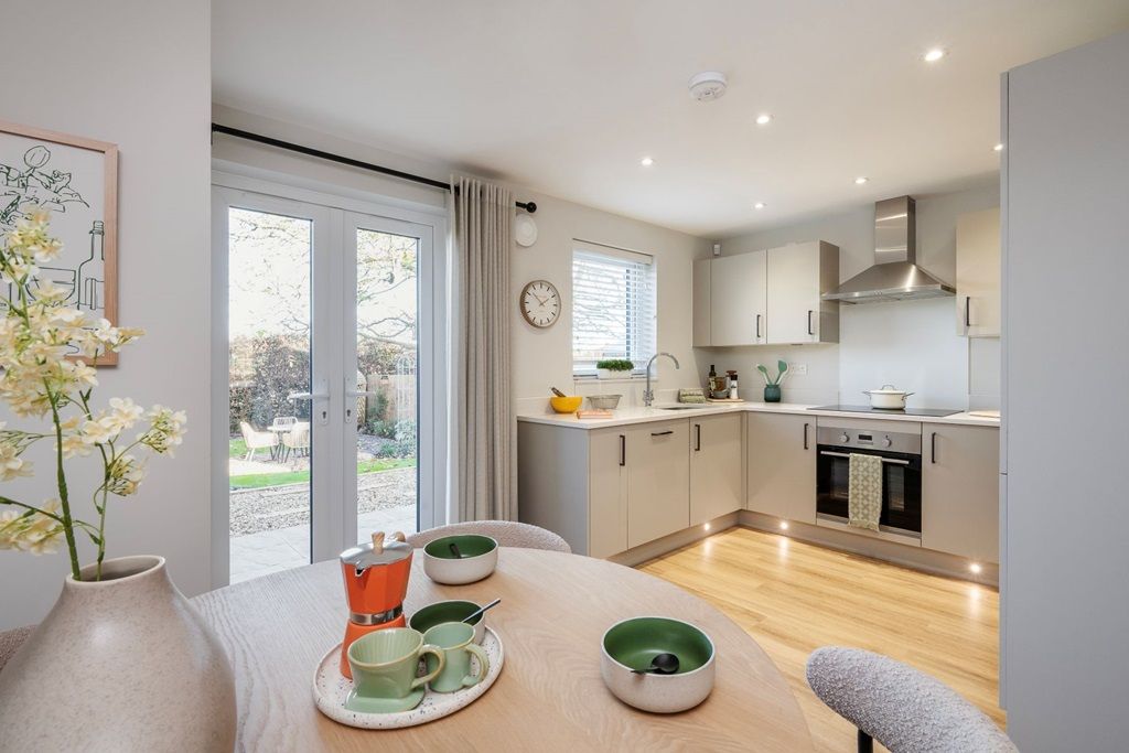 Property photo 3 of 11