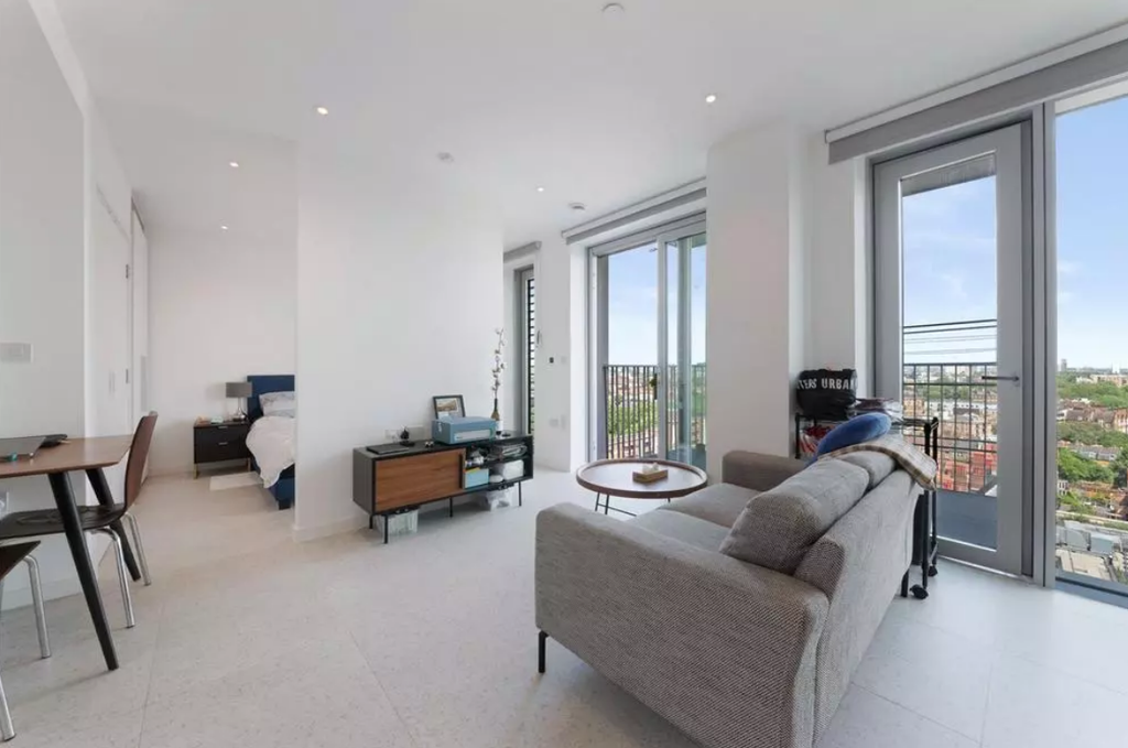 Property photo 1 of 11