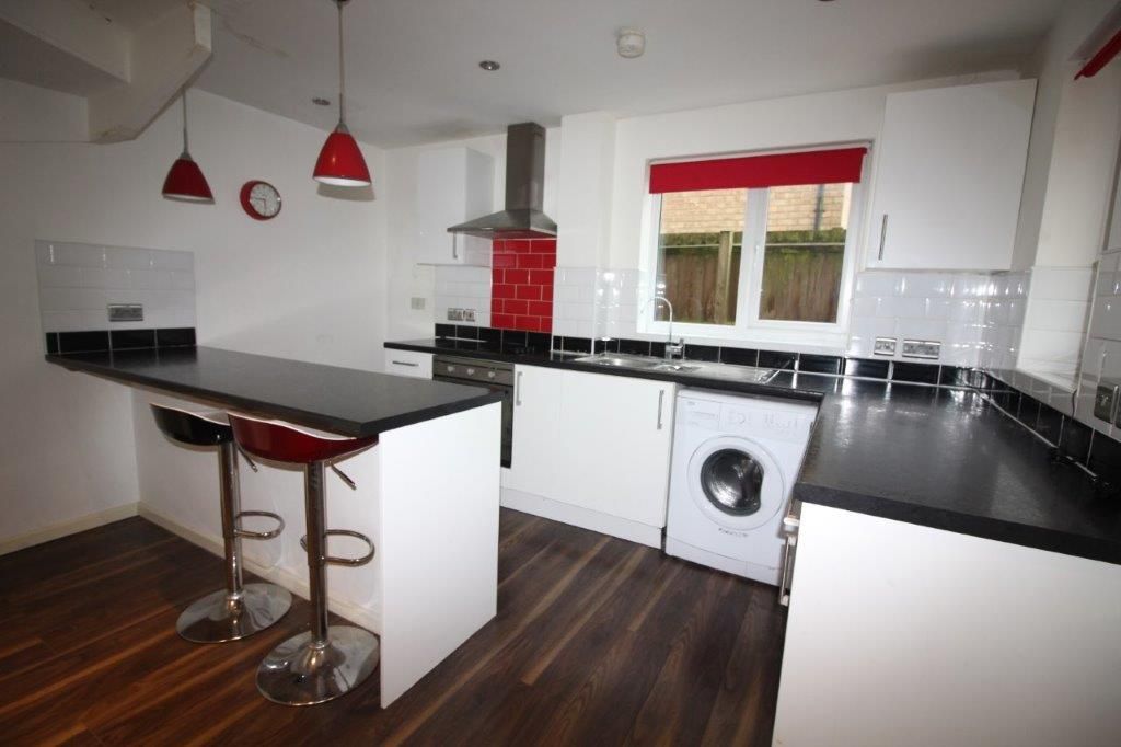 Property photo 2 of 15 Kitchen