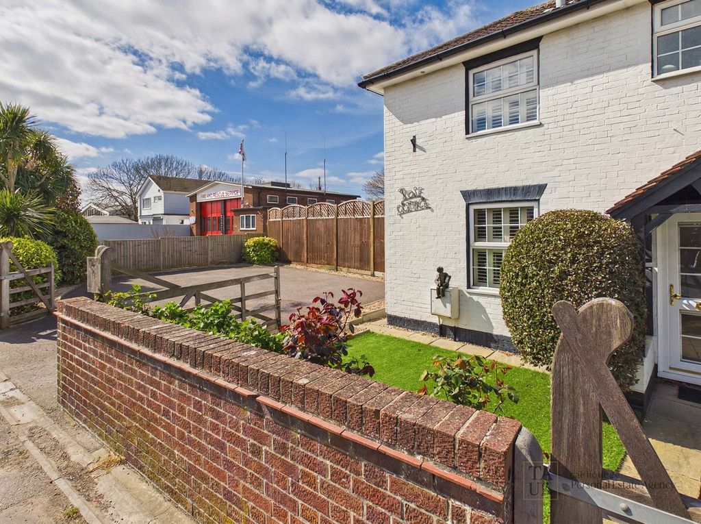 Property photo 2 of 37