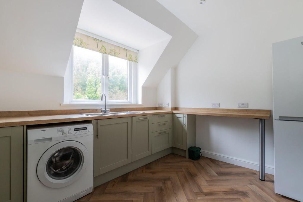 Property photo 2 of 13 42-1.Jpg