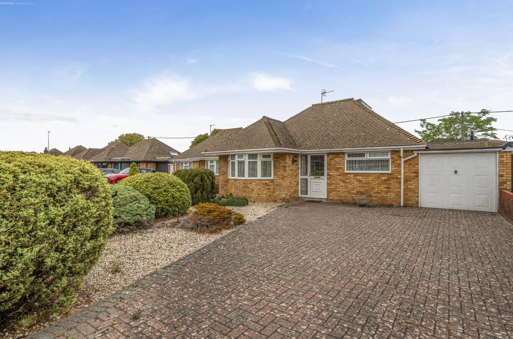 Property photo 1 of 12 15197045