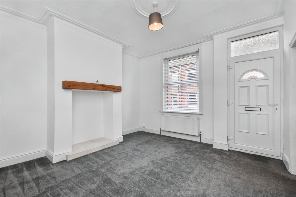 Property photo 2 of 9 Picture No. 08