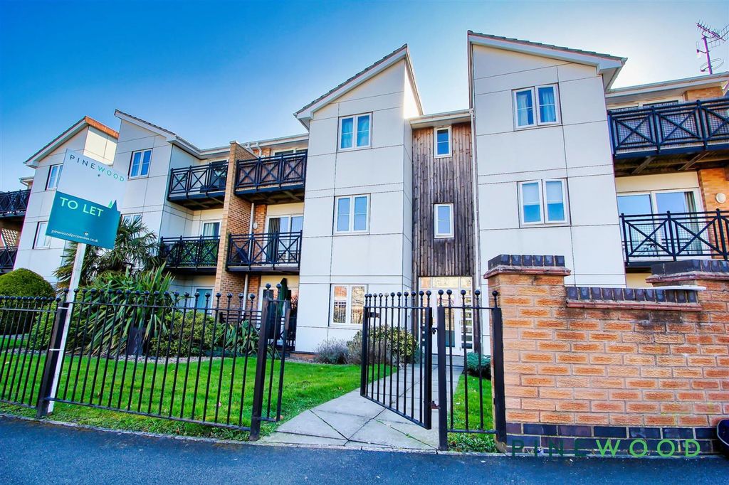 Property photo 1 of 16 Front