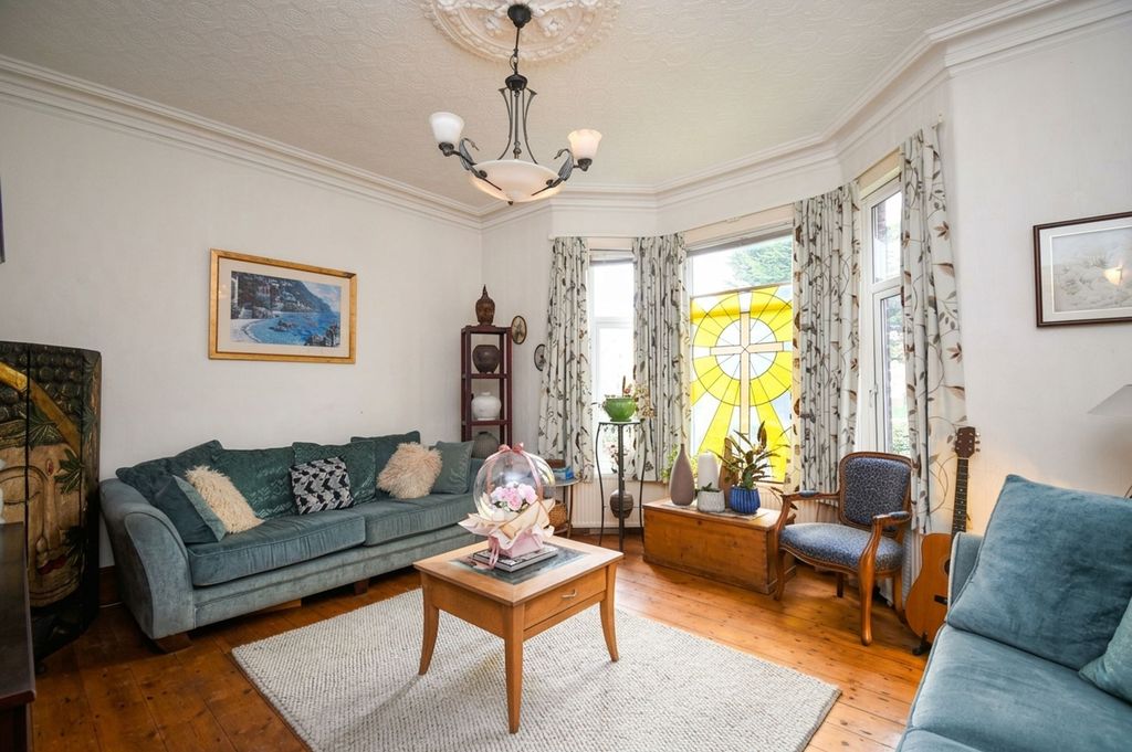 Property photo 3 of 30