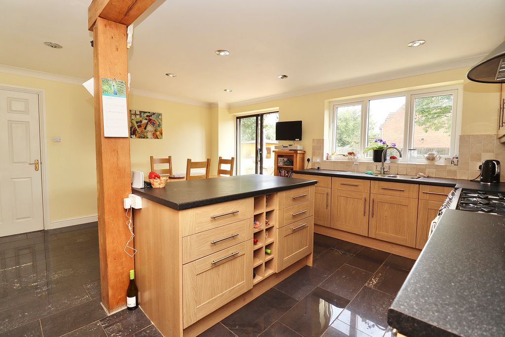 Property photo 3 of 26 Img_3912