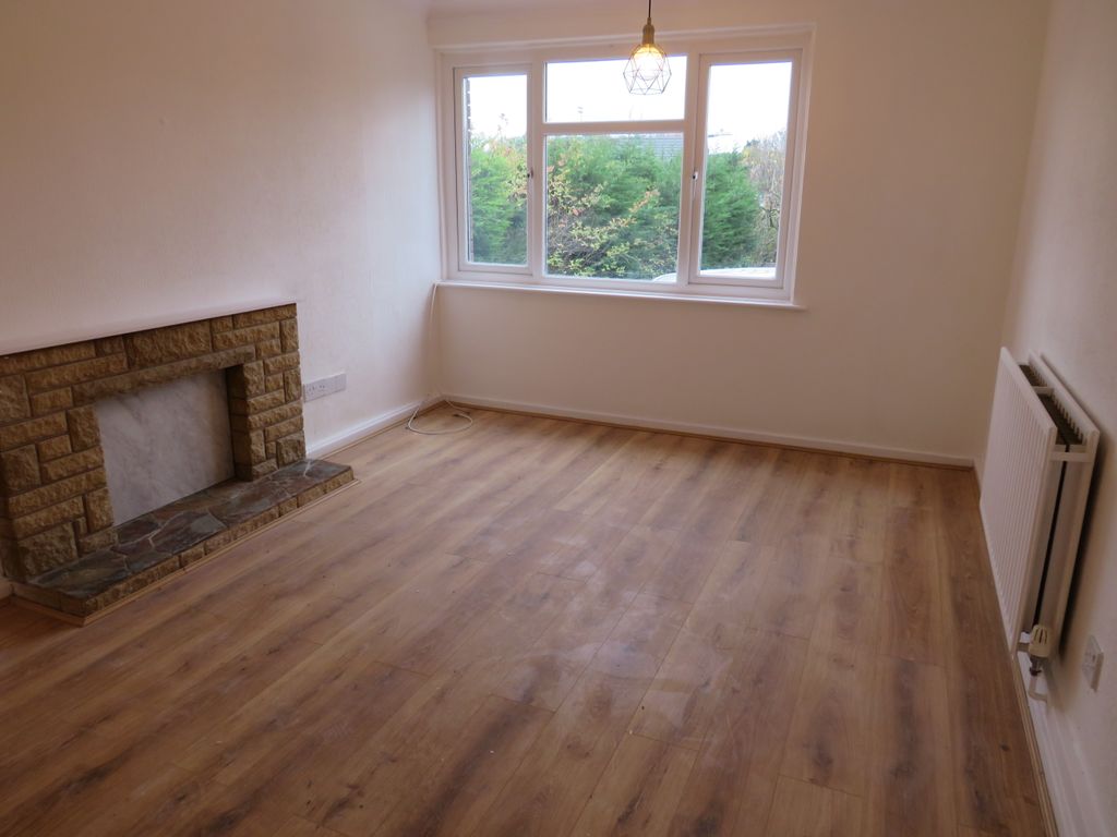 Property photo 3 of 8 Living Room