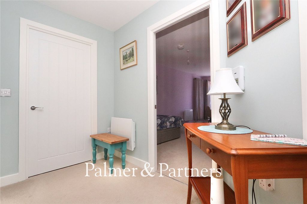 Additional image 17 of 2 bed flat for saleLower Brook Street, Ipswich, Suffolk IP4