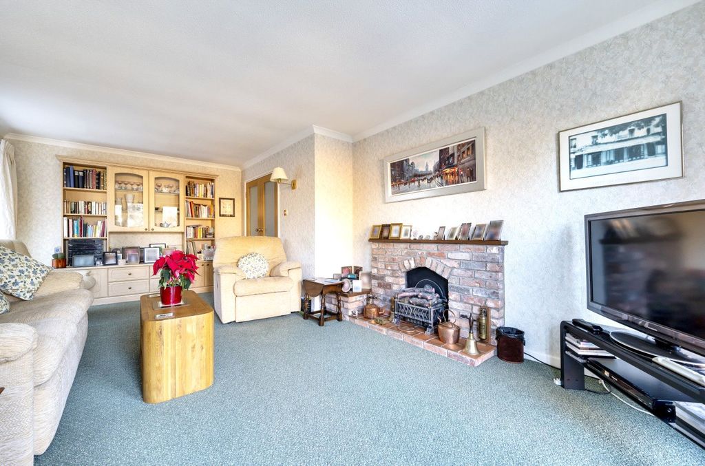 Property photo 3 of 27 Picture No. 24