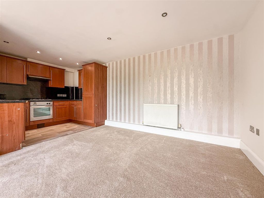 Property photo 2 of 12 Img_1069 3.Jpg