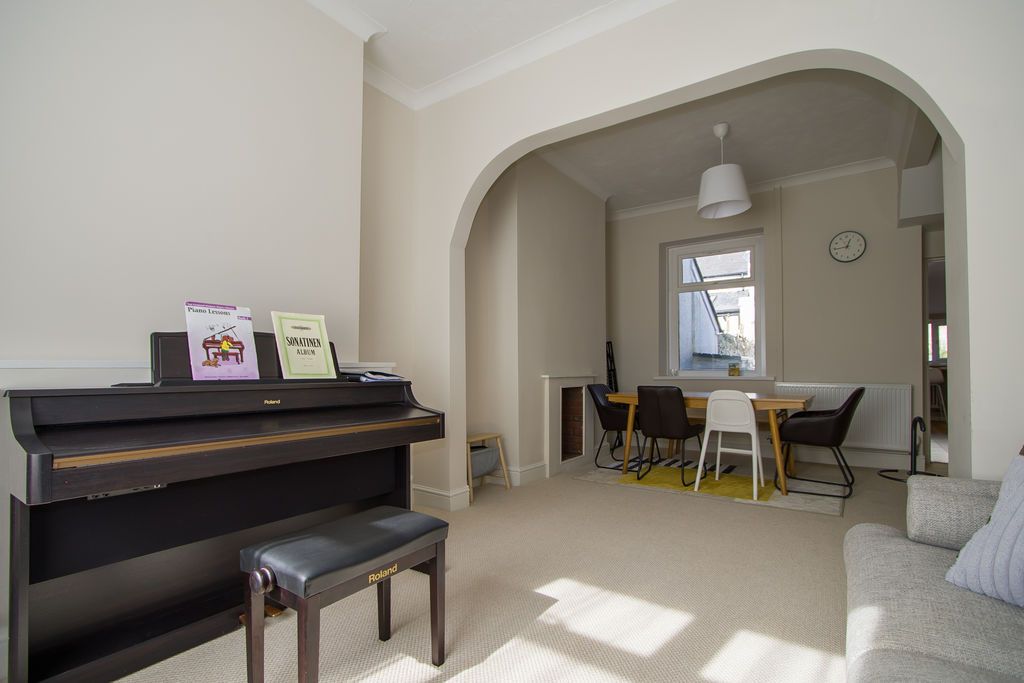 Property photo 2 of 17 Photo 1