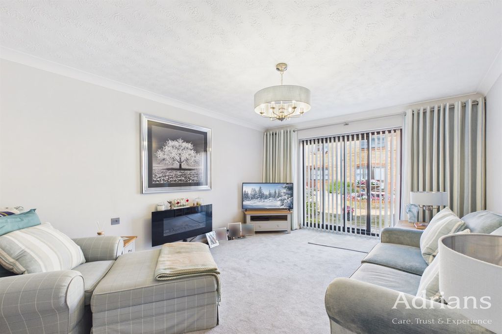 Property photo 1 of 15 (Main)