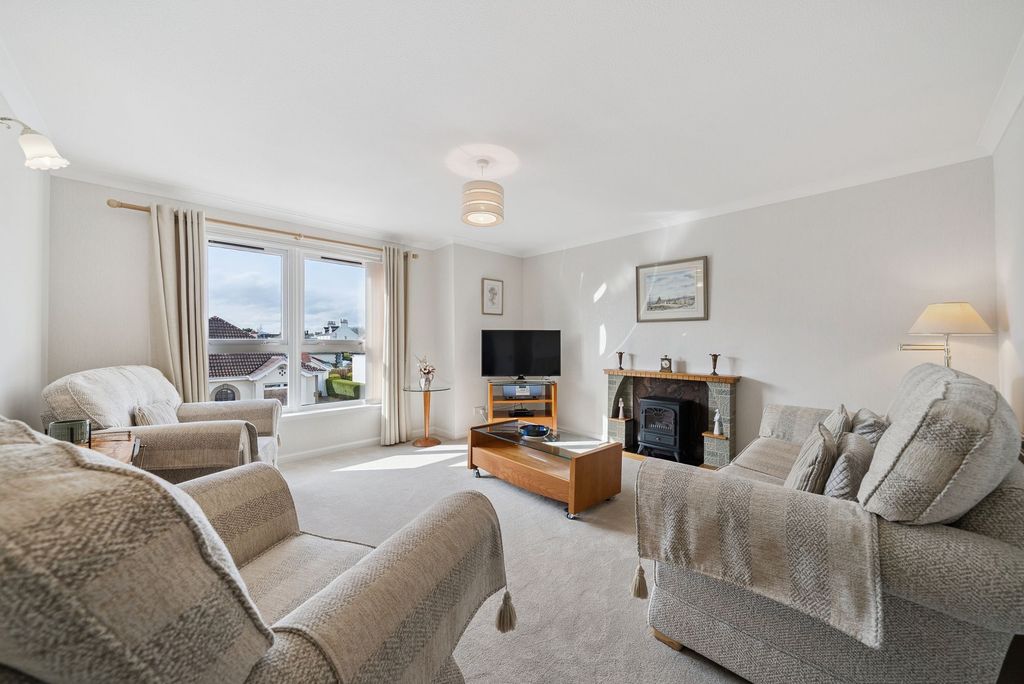 Additional image 4 of 2 bed flat for saleFlat 3, 12 Campbell Street, Helensburgh G84