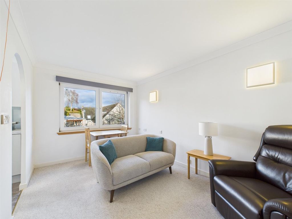 Property photo 3 of 16 Cam01486G0-Pr0939-Still005.Jpg