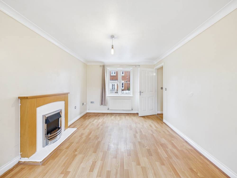 Property photo 3 of 18 Giraffe360-Still020