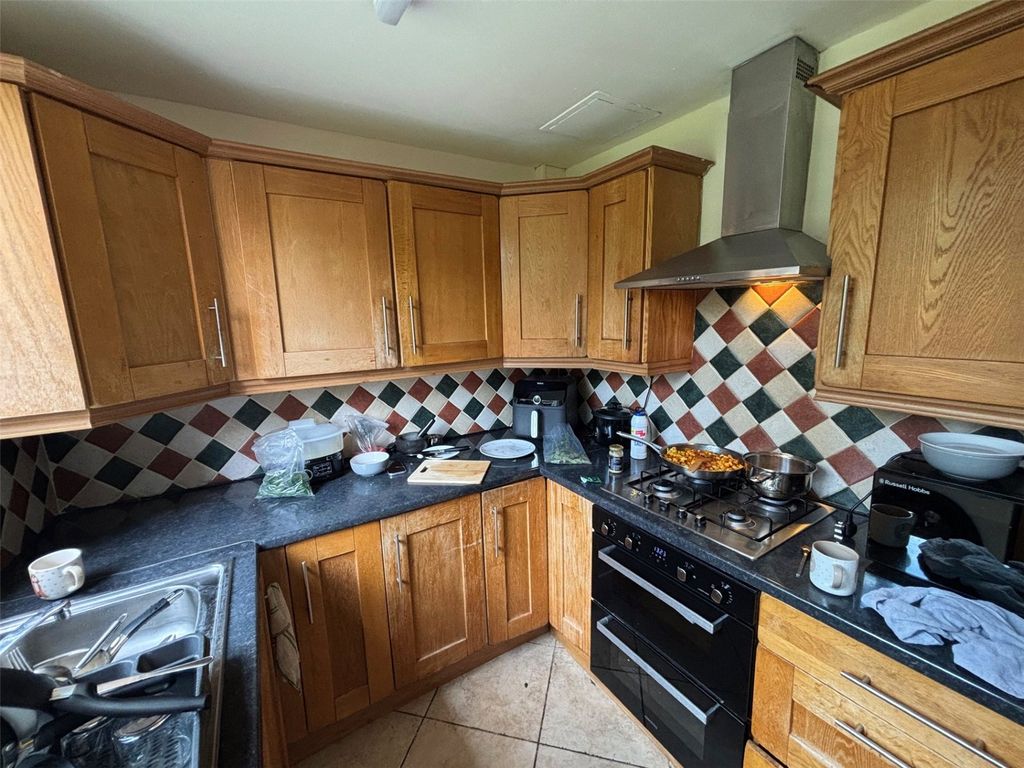 Property photo 2 of 12 Picture No. 07