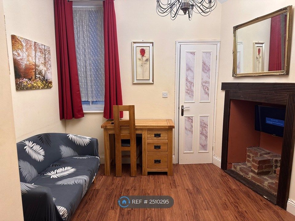 Property photo 3 of 14