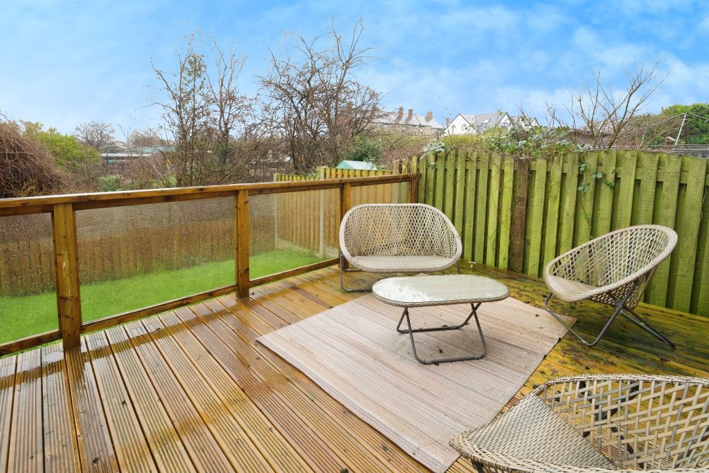 Property photo 2 of 22